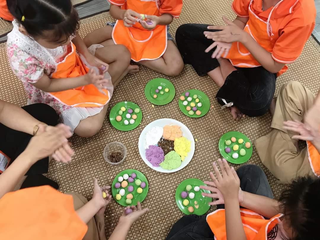 Hoạt động làm bánh trôi ảnh 2